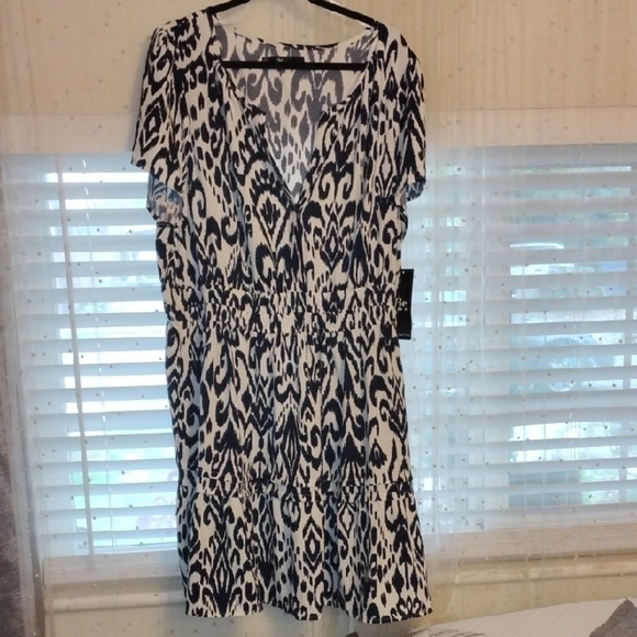 Chetta B Dresses & Skirts - Be by Chetta Sea Breeze V Neck Navy & White Patterned Midi Dress, Size: 2X, NWT